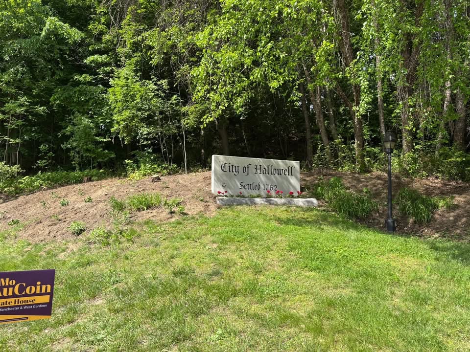 North entrance cleanup and planting